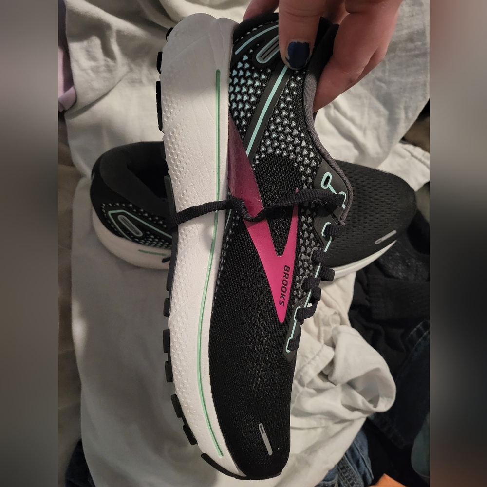 Brooks Ghost shoes